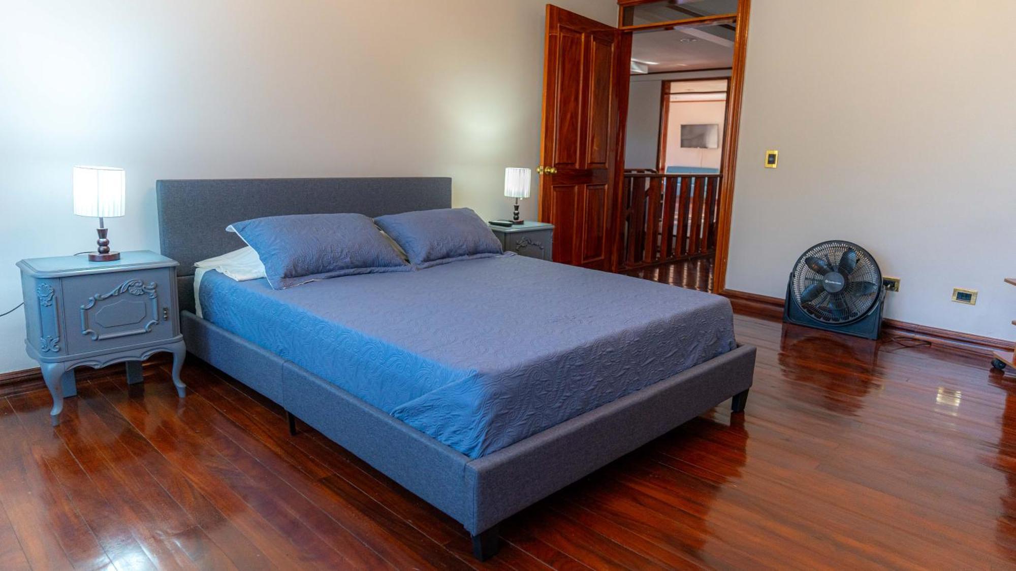 Casa Familiar La Tortuga Bed & Breakfast Heredia Exterior photo