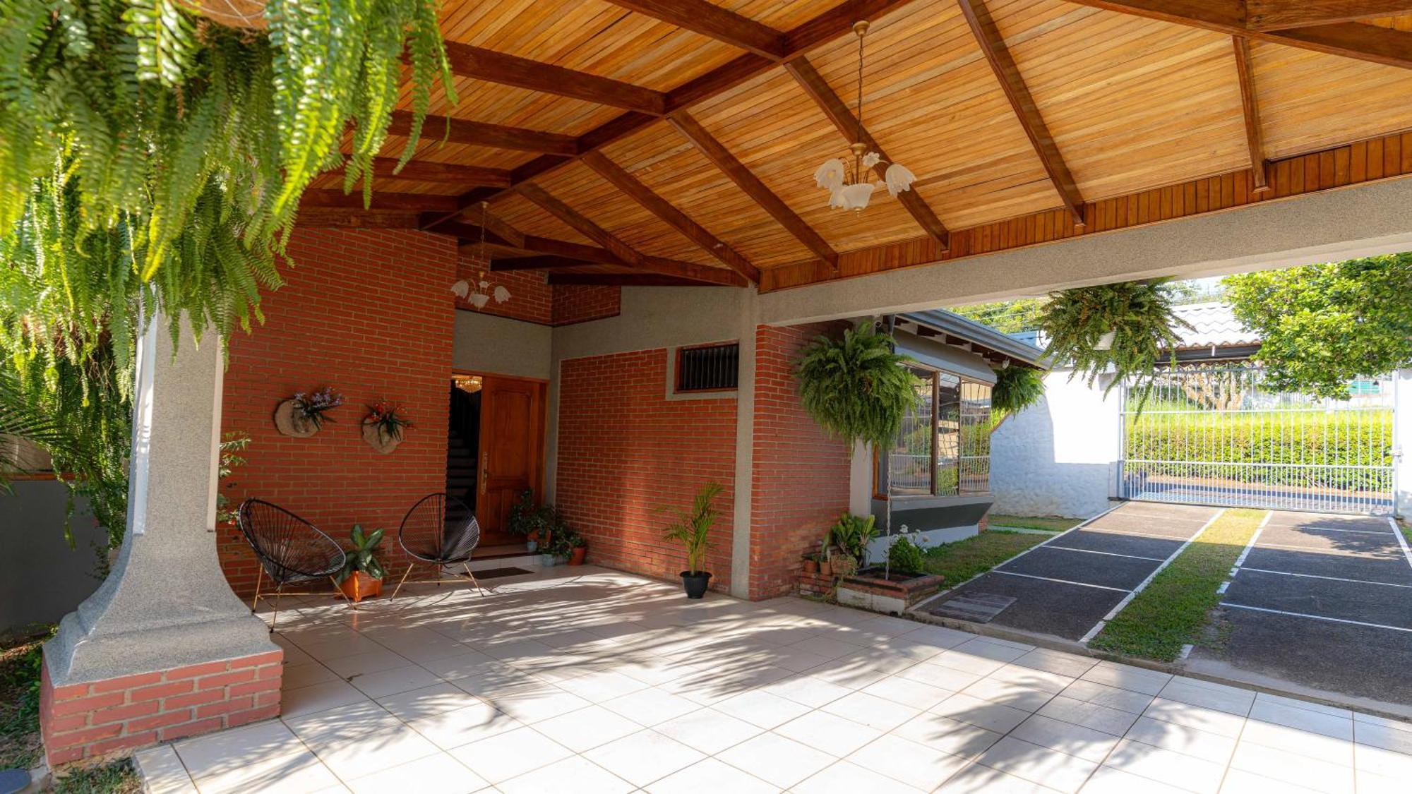 Casa Familiar La Tortuga Bed & Breakfast Heredia Exterior photo