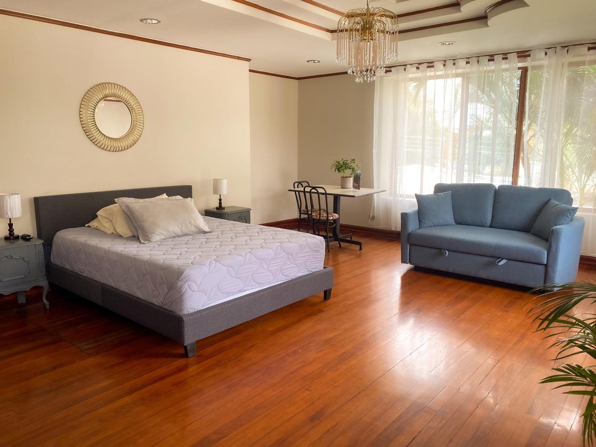 Casa Familiar La Tortuga Bed & Breakfast Heredia Exterior photo